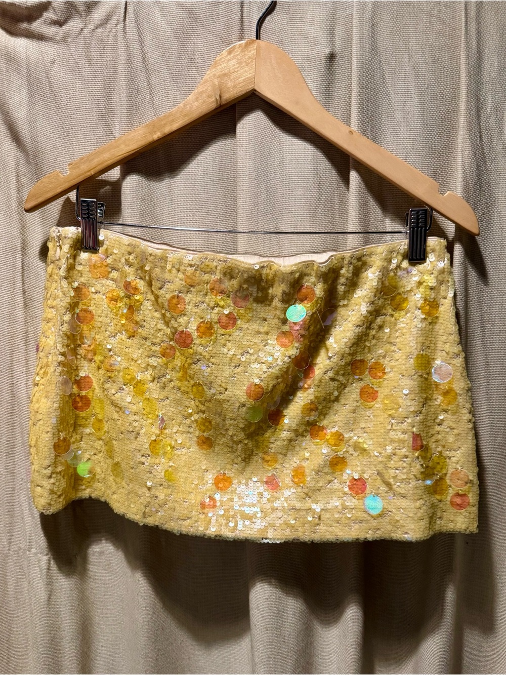 Danielle Guizio Yellow Sequin Mini Skirt with Iridescent Paillettes - Picture 3 of 5